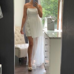 New! Elegant White Strapless Mini Women’s Dress with White Tulle size 8